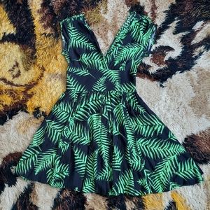 Trashy Diva Psychedelic Ferns Sandy Dress size 8 EUC